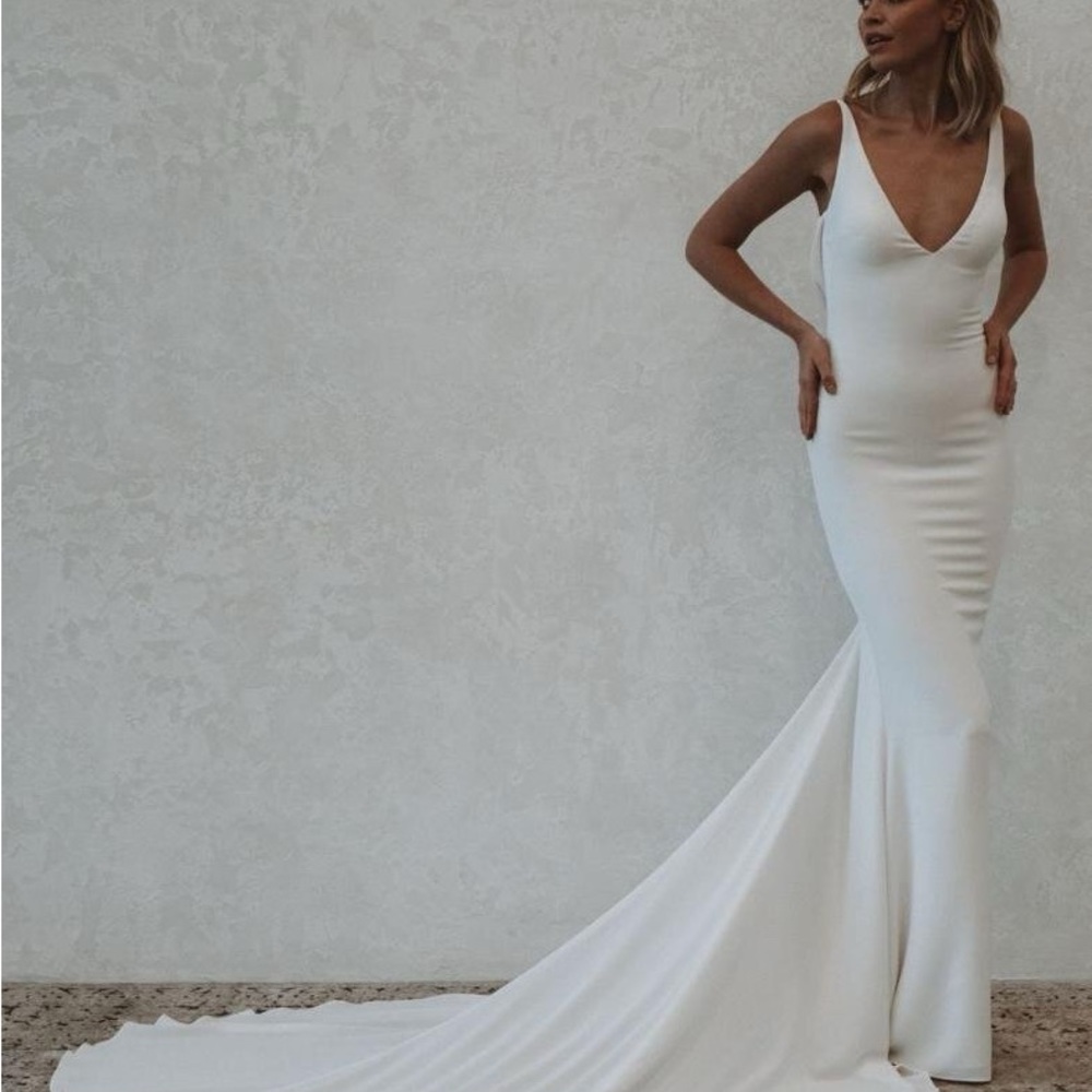 Beautiful NWT Wedding Gown